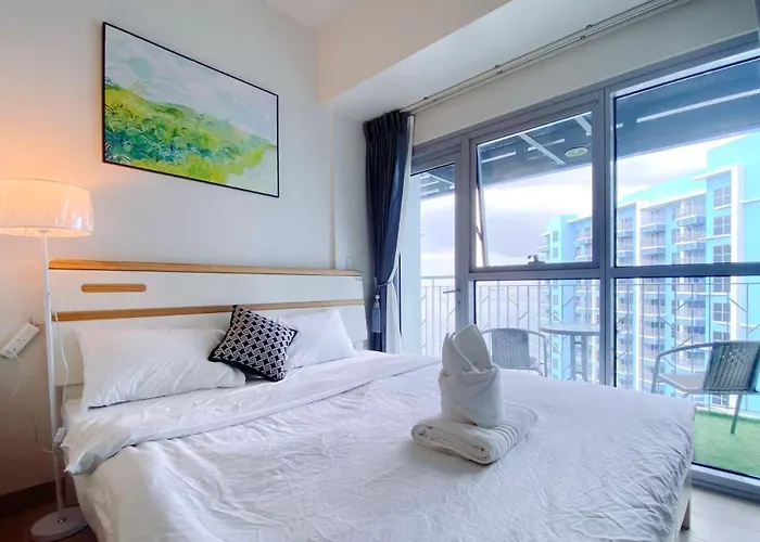 Modern 3bedrooms Facing Bay Sunset, Near Airports Okada Solaire Moa With Free Parking Apartamento